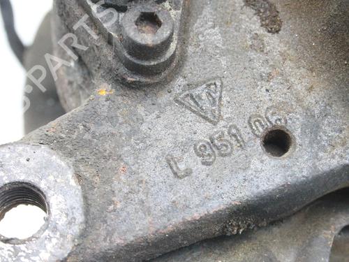 Left front steering knuckle PORSCHE 968 3.0 | BP39777548M25 - Image 4
