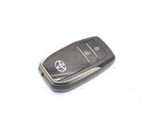 Used Electronic module Electronic module TOYOTA YARIS (_P21_, _PA1_, _PH1_) 1.6 GR 4WD (GXPA16) (261 hp) 39812384 39812384