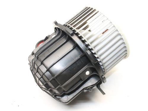 Gebläsemotor für Gebläsemotor AUDI A4 B8 (8K2) 2.0 TFSI quattro (211 hp) 39849171 39849171