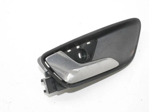 Venstre bak invendig håndtak Venstre bak invendig håndtak FORD FIESTA VII (HJ, HF) 1.0 EcoBoost (101 hp) 39856329 39856329