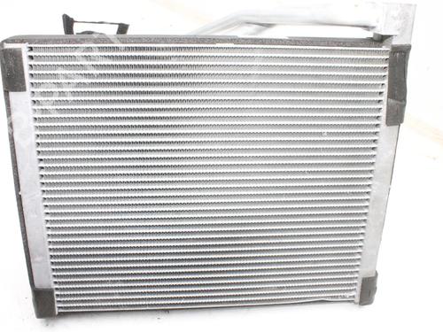 AC radiator TESLA MODEL Y (5YJY) Long Range All-wheel Drive | BP39775114M32 - Image 4
