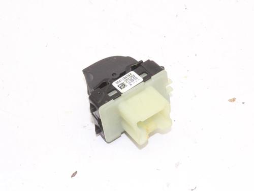 Left rear window switch DACIA SANDERO III 1.0 TCe 110 | BP39788688I29 - Image 2