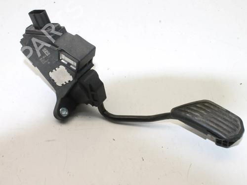 Used Pedal Pedal TOYOTA YARIS (_P13_) 1.5 Hybrid (NHP130_, NHP130) (101 hp) 39819371 39819371