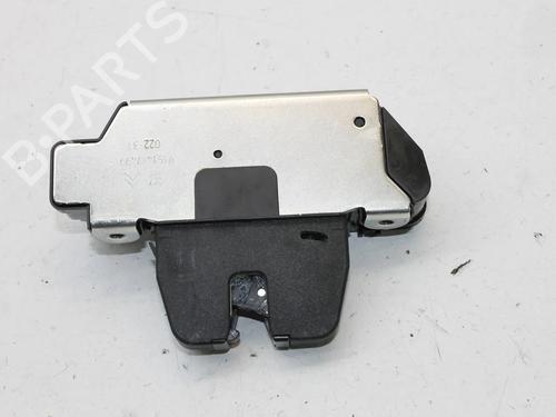 Bagklap lås Bagklap lås PEUGEOT 2008 II (UD_, US_, UY_, UJ_, UR_, UC_) 1.2 PureTech 130 (USHNS, URHNS) (130 hp) 39872030 39872030