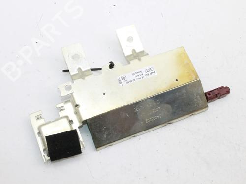 Used Electronic module Electronic module AUDI TT Roadster (8J9) 2.0 TFSI (200 hp) 39860010 39860010