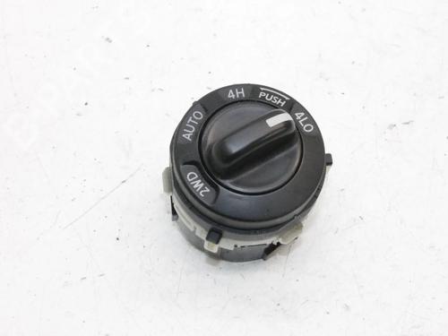 Used Switch Switch NISSAN PATHFINDER III (R51) 2.5 dCi 4WD (171 hp) 39863746 39863746