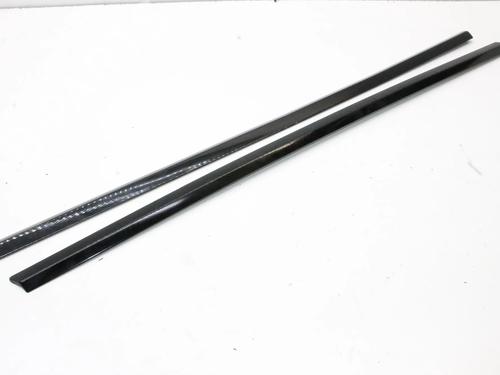 Used Door moulding trim Door moulding trim LAND ROVER RANGE ROVER IV (L405) 2.0 P400e Hybrid 4x4 (404 hp) 39877789 39877789