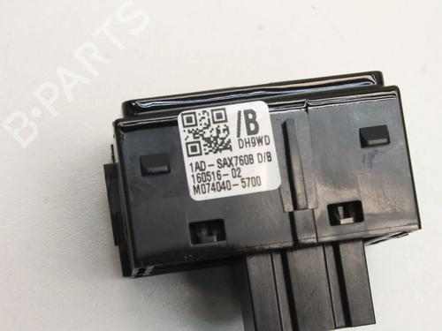 Switch JAGUAR XE (X760) 2.0 D | BP39826010I30 - Image 3