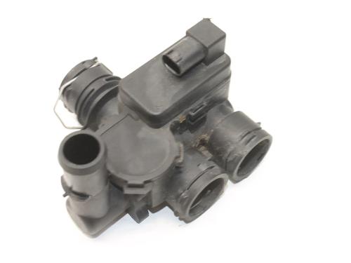 Used Thermostat housing Thermostat housing MERCEDES-BENZ CLS (C219) CLS 320 CDI (219.322) (224 hp) 39813504 39813504