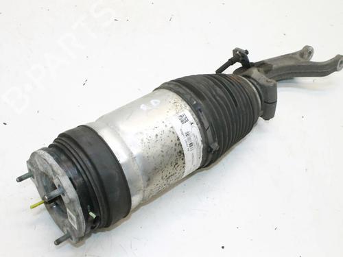Used Right front shock absorber Right front shock absorber TESLA MODEL X (5YJX) 90D AWD (525 hp) 39884788 39884788