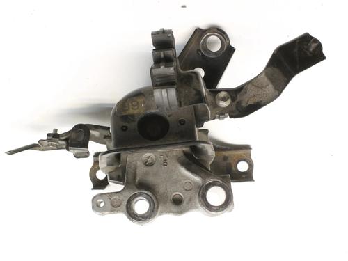 Used Engine mount Engine mount TOYOTA PRIUS (_W3_) 1.8 Hybrid (ZVW30) (136 hp) 39840675 39840675