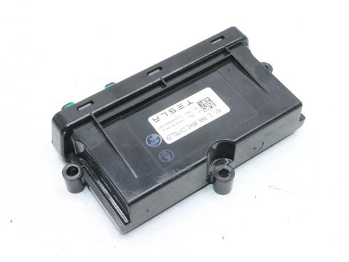 Elektronisk modul Elektronisk modul TESLA MODEL S (5YJS) 85D AWD (421 hp) 39788656 39788656