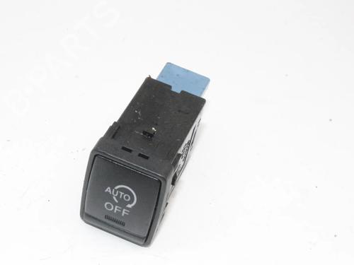 Used Switch Switch NISSAN MICRA V (K14) 0.9 IG-T (90 hp) 39833417 39833417