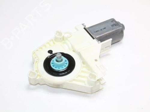 left-rear-window-motor-land-rover-discovery-iii-l319-2004-2005-2006-2007-2008-2009-39795573 main image