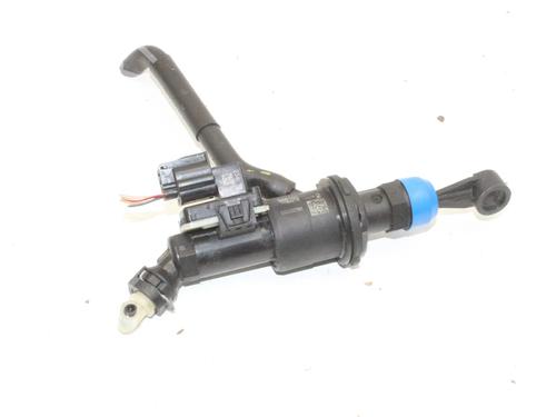 Used Clutch slave cylinder Clutch slave cylinder DACIA SANDERO III 1.0 TCe 110 (110 hp) 39845122 39845122