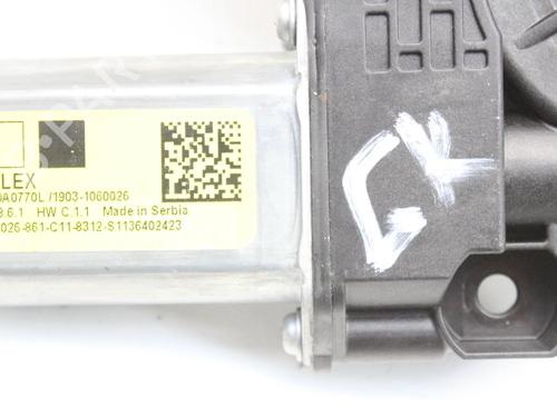 Left rear window motor BMW 1 (F40) M 135 i xDrive | BP39823621E23 - Image 3
