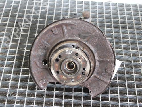 Mozzo posteriore destro Mozzo posteriore destro MERCEDES-BENZ S-CLASS (W220, V220) S 500, S 500 L (220.075, 220.175, 220.875) (306 hp) 39875341 39875341