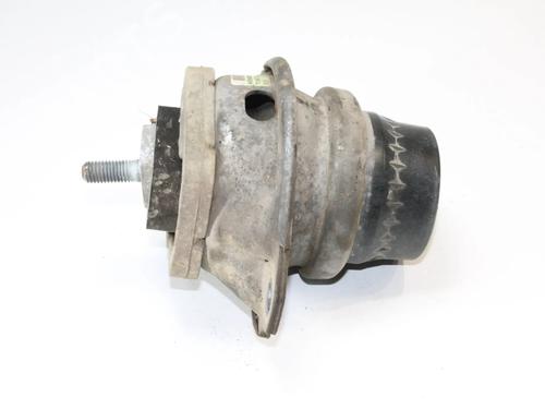 Used Engine mount Engine mount LAND ROVER DISCOVERY IV (L319) 3.0 SDV6 4x4 (256 hp) 39835846 39835846