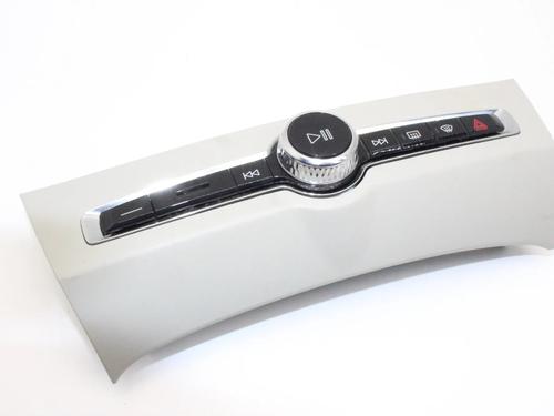 switch-volvo-v90-ii-cross-country-236-2016-39777361 main image