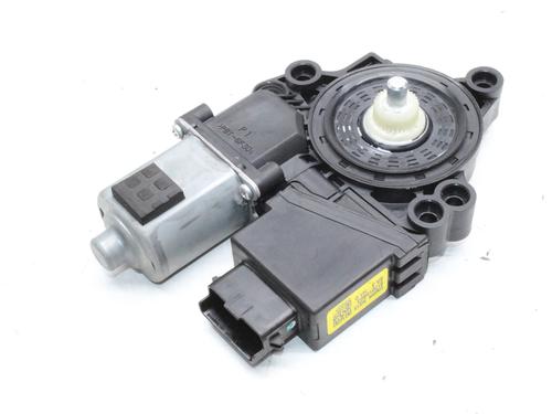 Rudehejsemotor bagstkærm højre Rudehejsemotor bagstkærm højre HYUNDAI SANTA FÉ III (DM, DMA) 2.2 CRDi 4WD (197 hp) 39870580 39870580