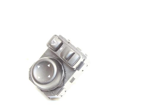 mirror-switch-nissan-juke-f16_-2019-39773540 main image