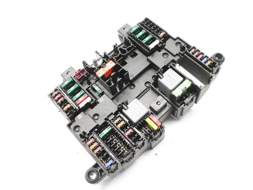 Used Fuse box Fuse box MERCEDES-BENZ CLA (C118) CLA 180 (118.384) (136 hp) 39851902 39851902