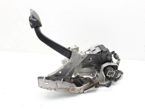 Used Break pedal Break pedal VOLVO V60 I (155) D5 Hybrid AWD (230 hp) 40606205 40606205
