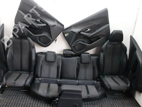 Used Seats set Seats set PEUGEOT 2008 II (UD_, US_, UY_, UJ_, UR_, UC_) e-2008 (UKZKXZ) (136 hp) 39819169 39819169