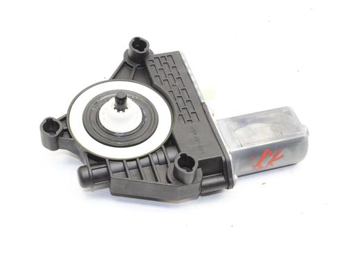 Left rear window motor BMW 1 (F40) 116 d | BP39842782E23 - Image 2