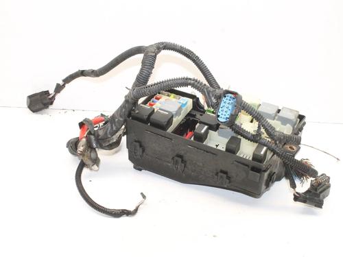 fuse-box-ford-focus-iii-2010-2011-2012-2013-2014-2015-2016-2017-2018-2019-2020-39781600 main image