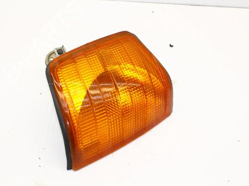 Used Right front indicator Right front indicator MERCEDES-BENZ 190 (W201) D 2.5 (201.126) (94 hp) 39817031 39817031