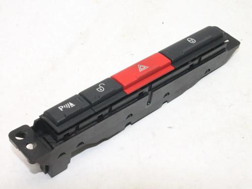 Used Switch Switch LAND ROVER FREELANDER 2 (L359) 2.2 SD4 4x4 (190 hp) 39877381 39877381