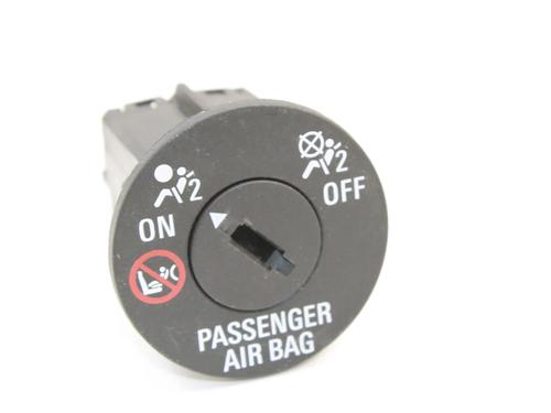 Used Switch Switch OPEL ASTRA K Sports Tourer (B16) 1.6 CDTi (35) (136 hp) 39773353 39773353
