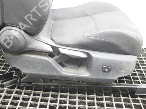 Right front seat TOYOTA COROLLA Hatchback (_E21_, _EA1_, _EH1_) 1.8 Hybrid (ZWE211, ZWE219) | BP39789924C16 - Image 4