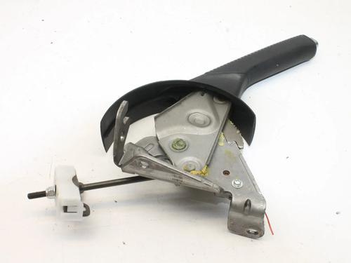 Used Hand brake Hand brake TOYOTA YARIS (_P13_) 1.5 Hybrid (NHP130_, NHP130) (101 hp) 39795586 39795586