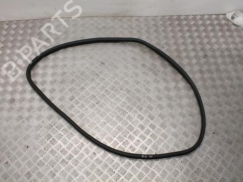 Gummiliste Gummiliste MERCEDES-BENZ C-CLASS (W205) C 250 BlueTEC / d (205.008, 205.006) (204 hp) 39857317 39857317