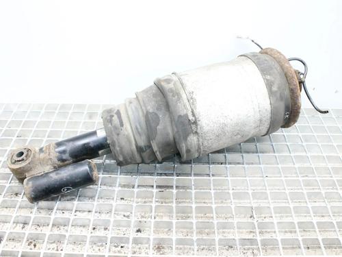 Used Right rear shock absorber Right rear shock absorber LAND ROVER RANGE ROVER SPORT I (L320) 3.0 D 4x4 (245 hp) 39839544 39839544