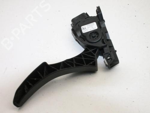 Pedal Pedal VOLVO XC70 II (136) D5 AWD (215 hp) 39831482 39831482
