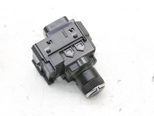 Mirror switch TOYOTA COROLLA Hatchback (_E21_, _EA1_, _EH1_) 1.8 Hybrid (ZWE211, ZWE219) | BP39774808I25 - Image 2