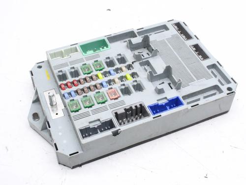 Used Fuse box Fuse box JAGUAR XF I (X250) 2.2 D (200 hp) 39798067 39798067