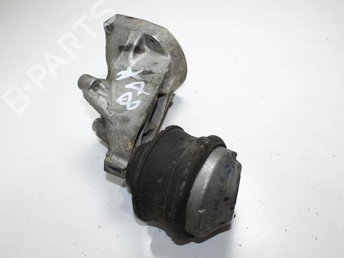 Used Engine mount Engine mount MERCEDES-BENZ CLK (C209) CLK 220 CDI (209.308) (136 hp) 39820123 39820123