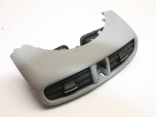 Used Air vent Air vent KIA SOUL II (PS) EV Electric (110 hp) 39877770 39877770