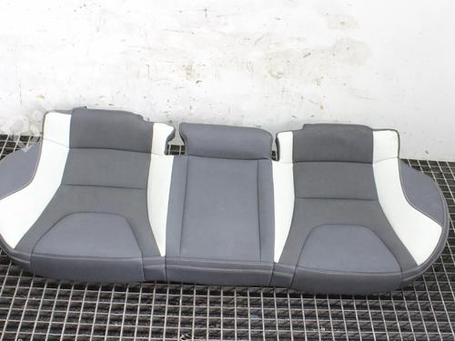 Asientos traseiros Asientos traseiros VOLVO S60 II (134) D3 (163 hp) 39867020 39867020