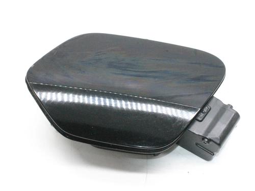 Used Fuel flap Fuel flap OPEL CORSA F (P2JO) 1.2 (68) (101 hp) 39857856 39857856