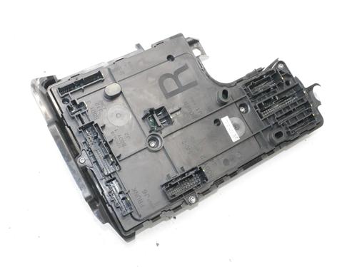 Used Control unit Control unit TESLA MODEL Y (5YJY) EV Rear-Wheel Drive (299 hp) 39822204 39822204