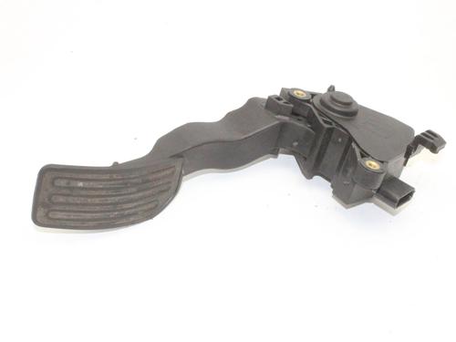 Used Pedal Pedal NISSAN JUKE (F15) 1.6 (117 hp) 39864856 39864856