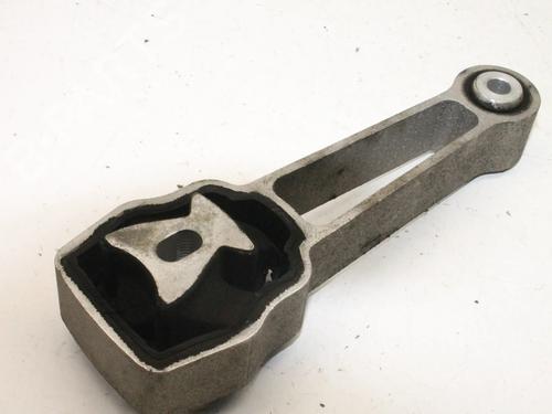 Used Engine mount Engine mount VOLVO XC70 II (136) D5 AWD (215 hp) 39843702 39843702