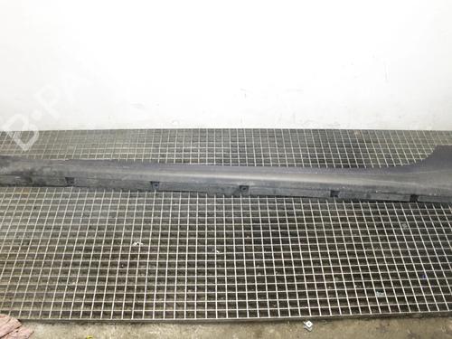 Venstre sidekjole Venstre sidekjole MASERATI GHIBLI III (M157) 3.0 D (275 hp) 39867171 39867171