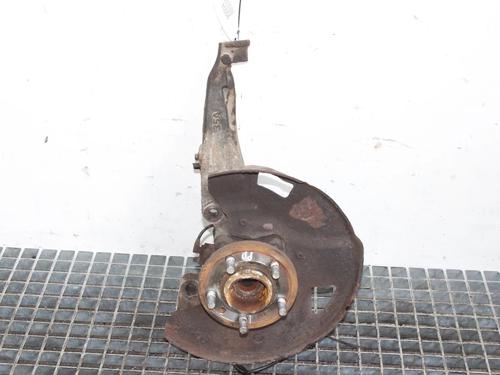Used Right front steering knuckle Right front steering knuckle LAND ROVER RANGE ROVER SPORT I (L320) 3.6 D 4x4 (272 hp) 39877584 39877584