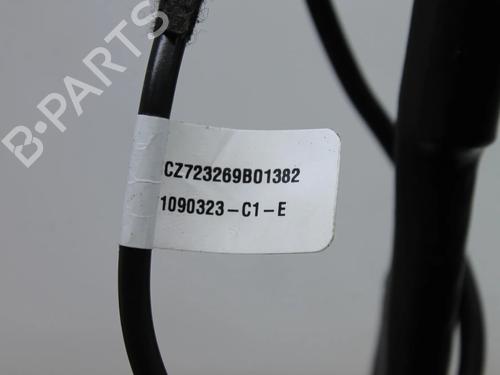 Seat buckle TESLA MODEL Y (5YJY) Long Range All-wheel Drive | BP39865868I32 - Image 3